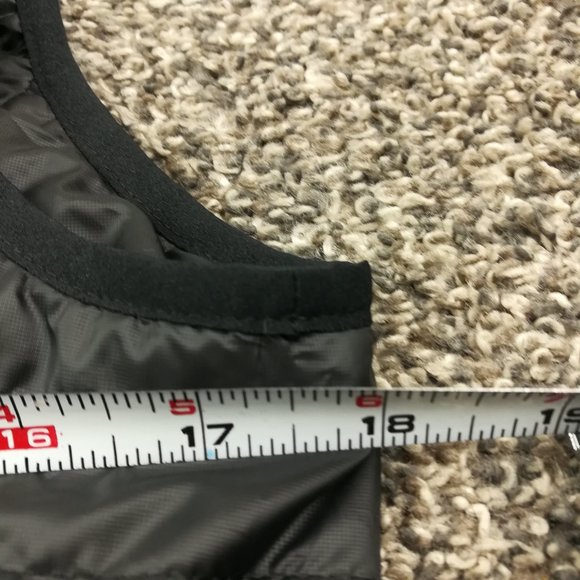 NWT 2022 Patagonia Vest Nano Puff Full Zip Black Womens Small 84247 $149 - Picture 8 of 10